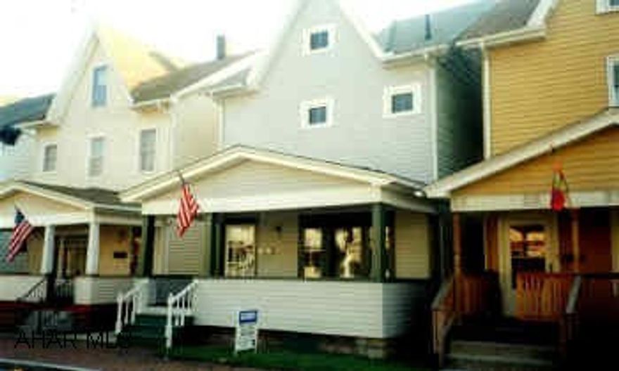 MUST SEE THIS ONE. ISLAND IN KITCHEN. GREAT DOUBLE DECK. NEW WATER LINE. NEW PLUMBING & WIRING. NEW WINDOWS EXCEPT KITCHEN.