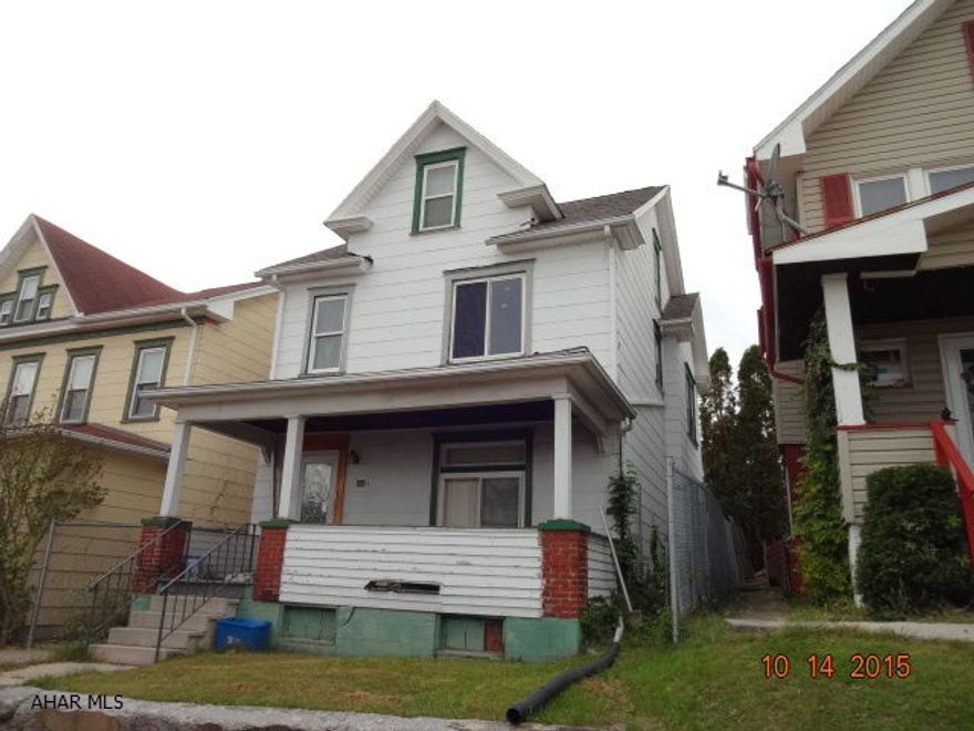 Buyer must pay 2% transfer tax. Earnest money checks in Cashiers check payable to Colony Realty Group, LTD. This property eligible under Freddie Mac First Look Initiative through 1/3/16. Homesteps offers credit at closing for actual price of home warranty up to $500 for owner-occupant