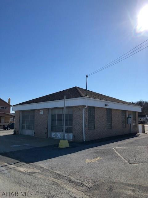 Unknown - Commercial Sale