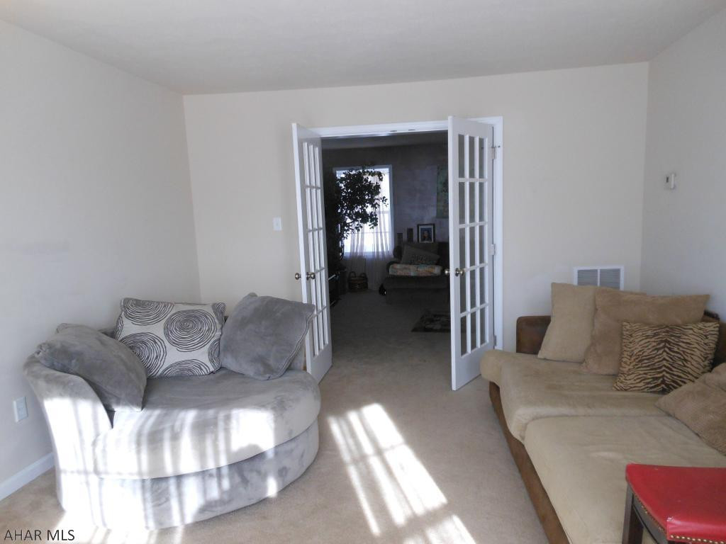 Juniata - Residential