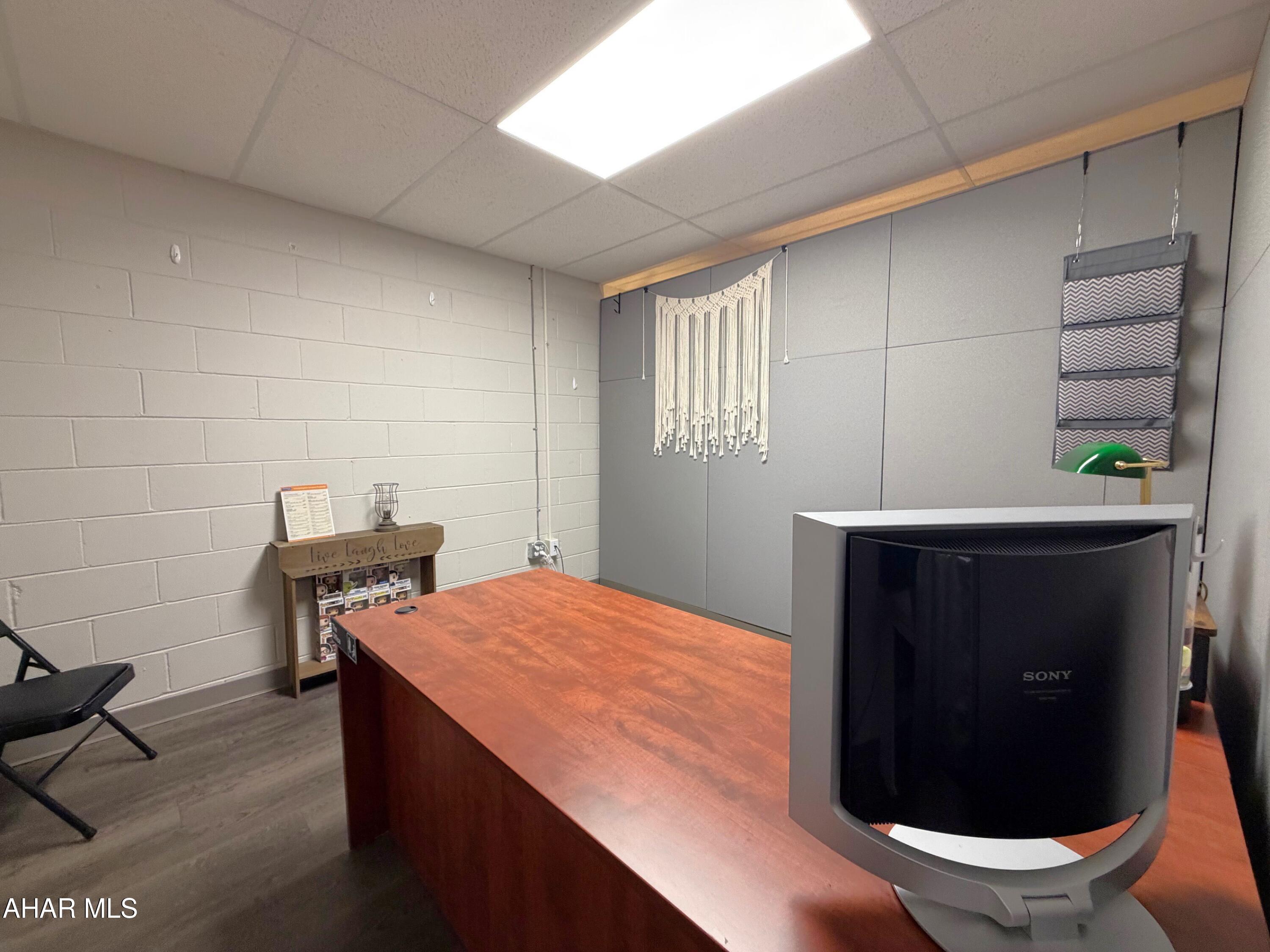 None - Commercial Lease