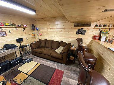 Glendale Yearound - Residential