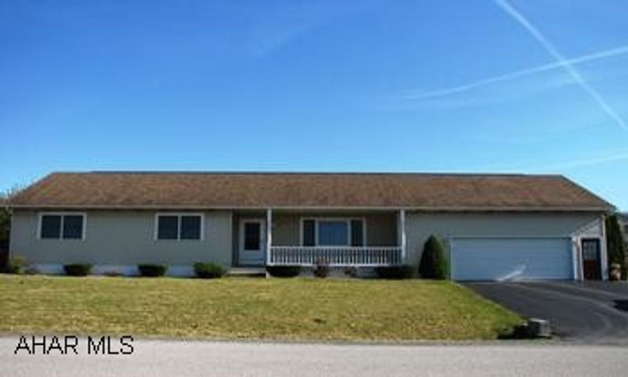 VERY WELL MAINTAINED RANCH, LOOKS & FEELS LIKE A NEW HOME. BUILT BY CROSSMAN. CASTLE & MORINA. EXTRA DEEP GARAGE-CAN HANDLE PARKING FOR 3 CARS. FULLY FINISHED LOWER LEVEL WITH 3/4 BATH. POCKET DOORS, RECESSED LIGHTS. CALL SHARON MULDOON 329-2516. VERY WELL MAINTAINED RANCH, LOOKS & FEELS LIKE A NEW HOME. BUILT BY CROSSMAN, CASTLE & MORINA. EXTRA DEEP GARAGE-CAN HANDLE PARKING FOR 3 CARS. FULLY FINISHED LOWER LEVEL WITH 3/4 BATH. POCKET DOORS, RECESSED LIGHTS. CALL SHARON MULDOON 329-2516.