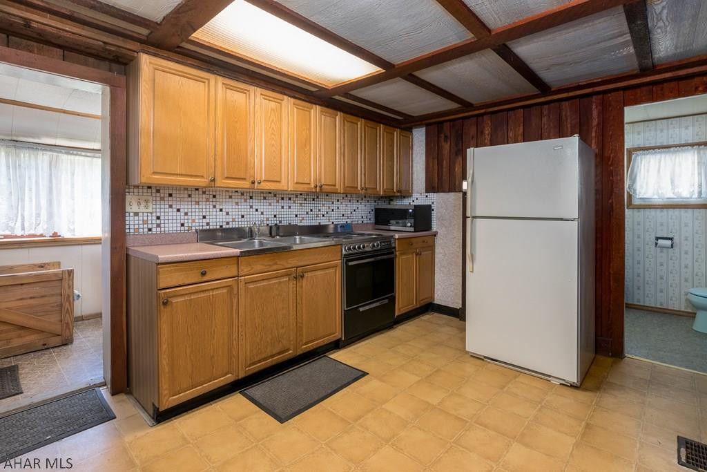 Unknown - Residential