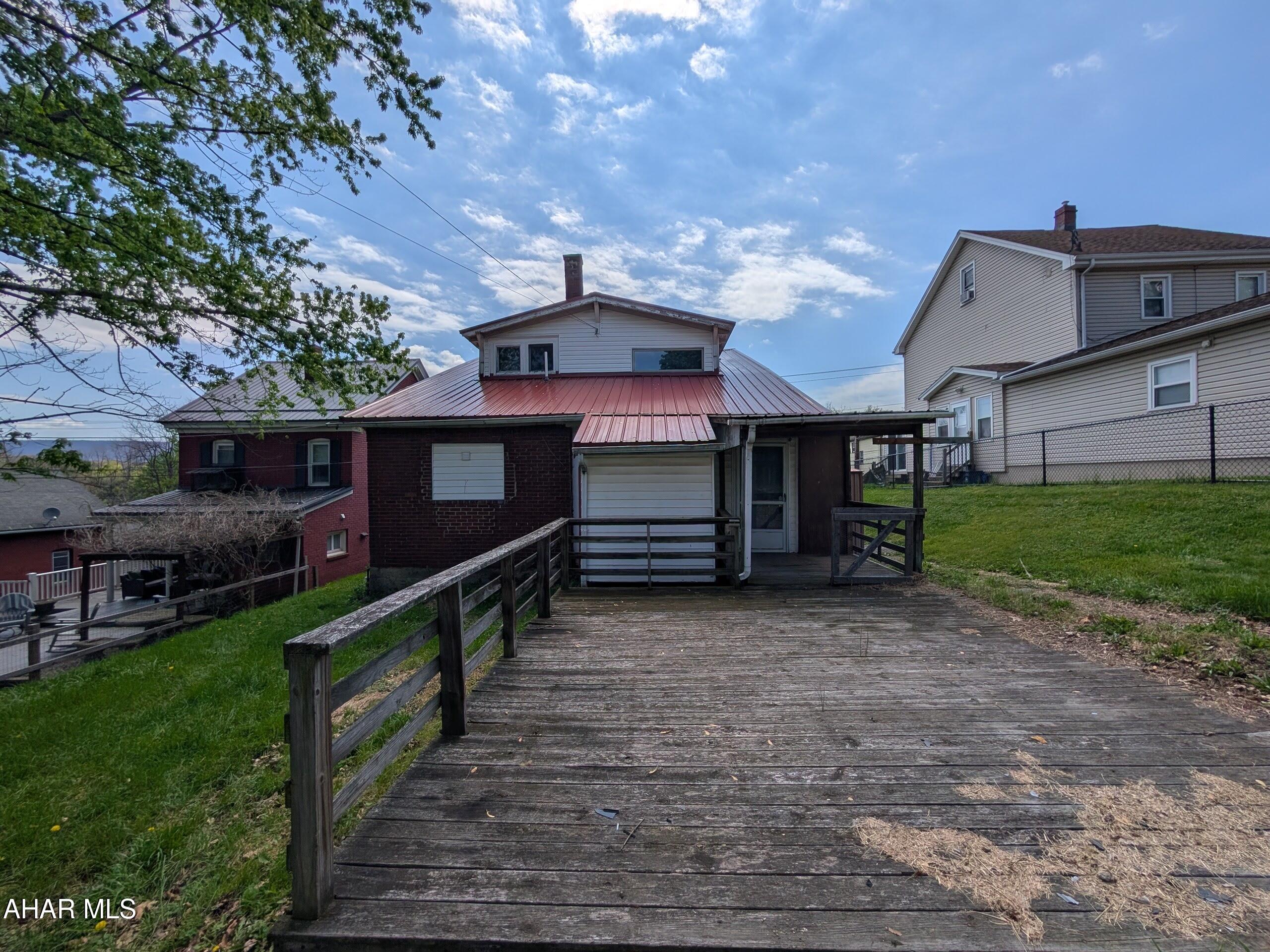 Juniata - Residential