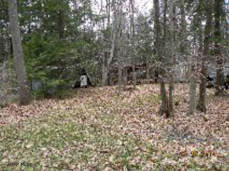 Camp site with A-frame & shed. & pavillion in Glendale Yearound. Minutes from Prince Gallitzin State Park & State game lands & Rock Run ATV trails. Bring yoyr camper & enjoy all the amenities of GYR