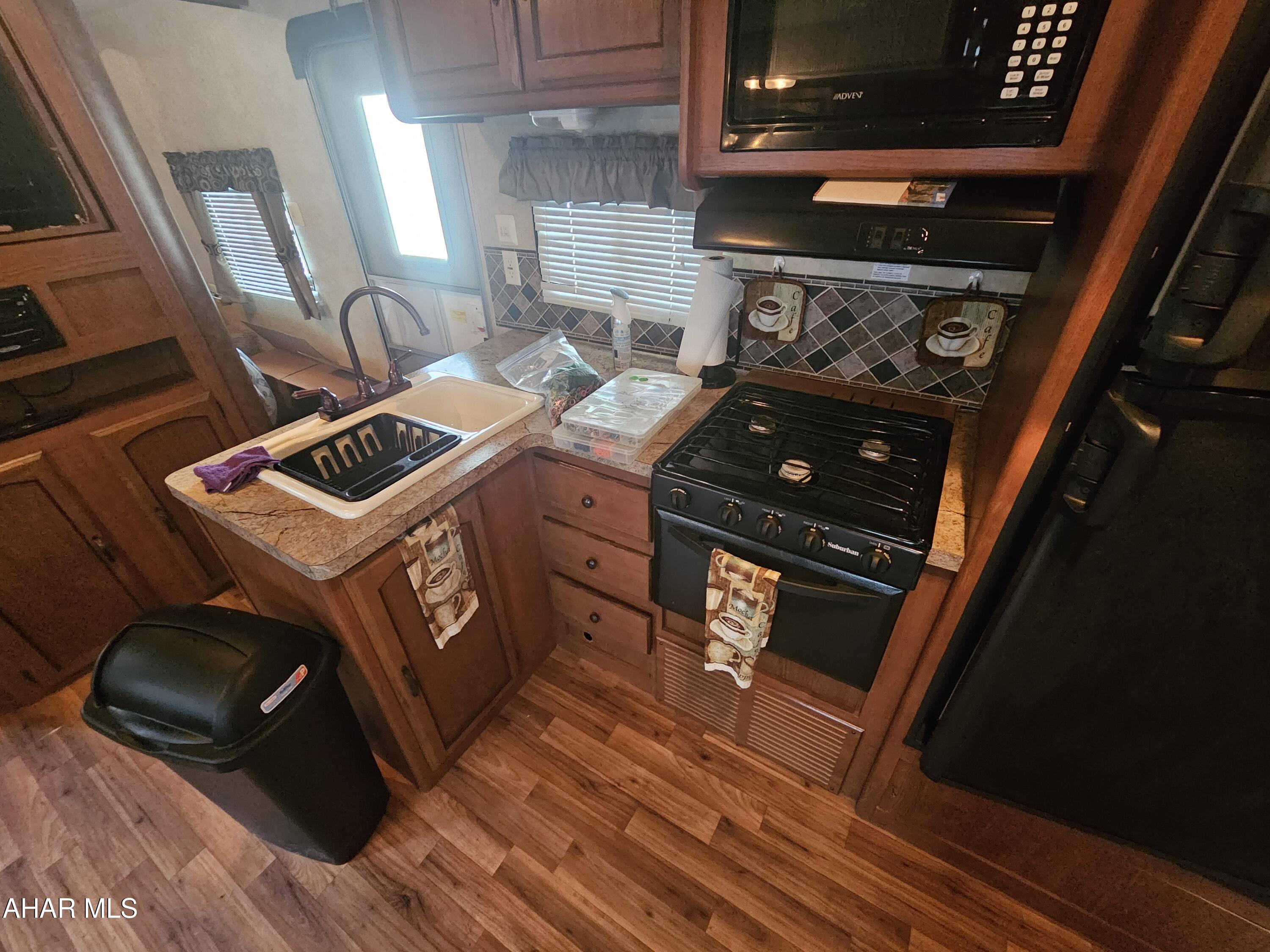 Glendale Yearound - Residential