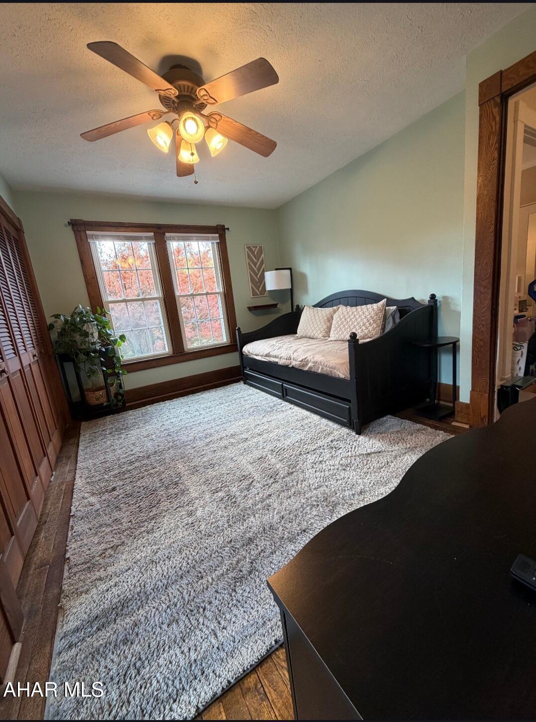 Mansion Park - Residential