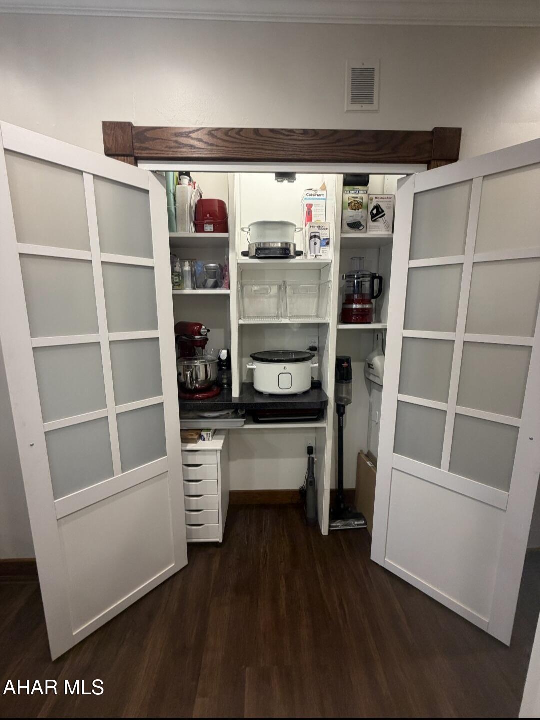 Mansion Park - Residential