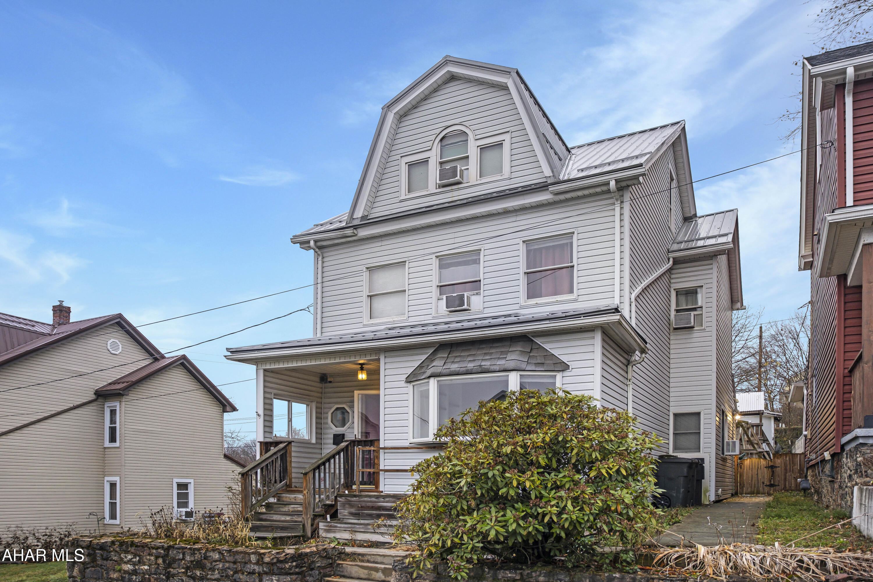 Juniata - Residential