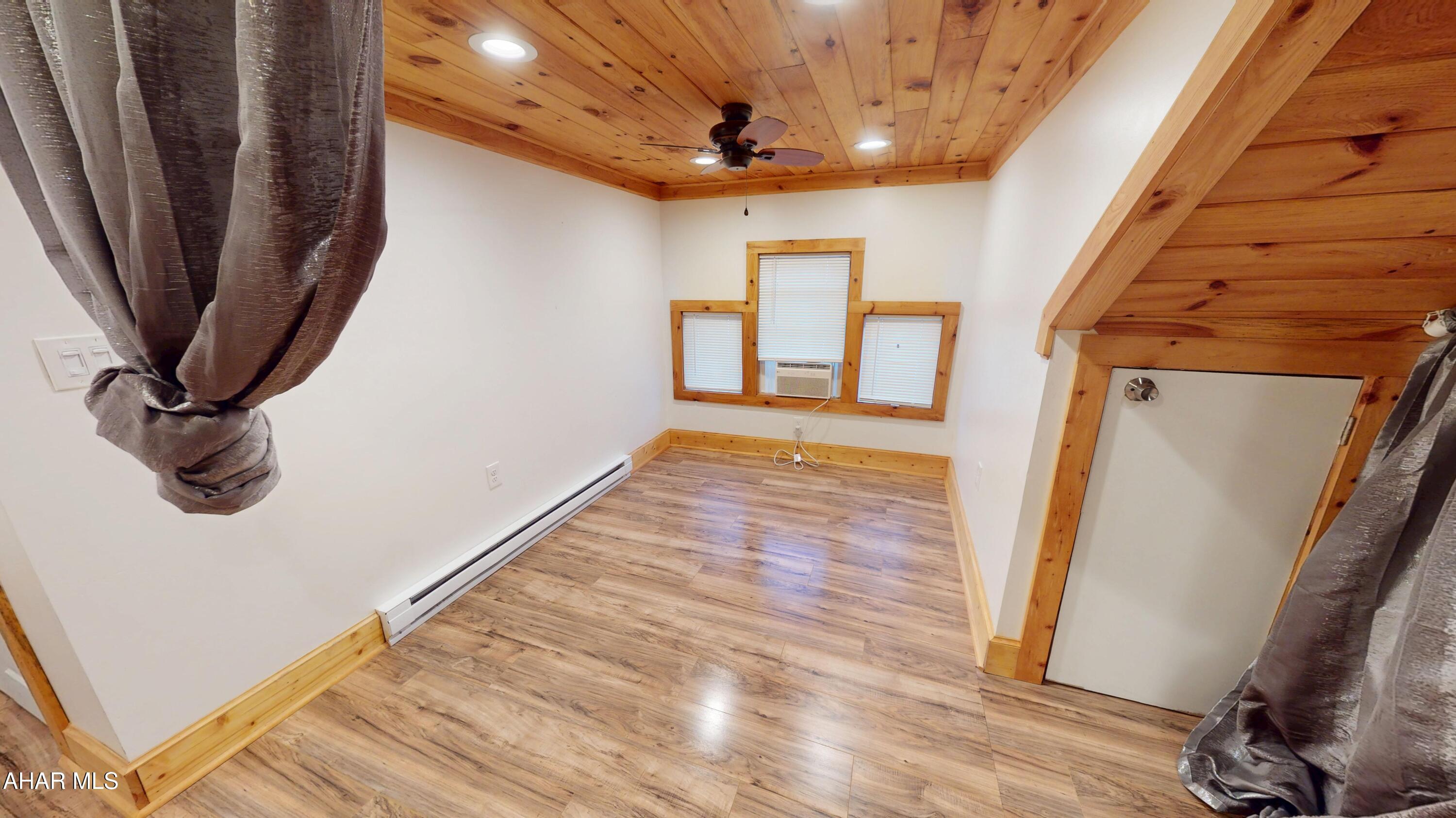 Juniata - Residential