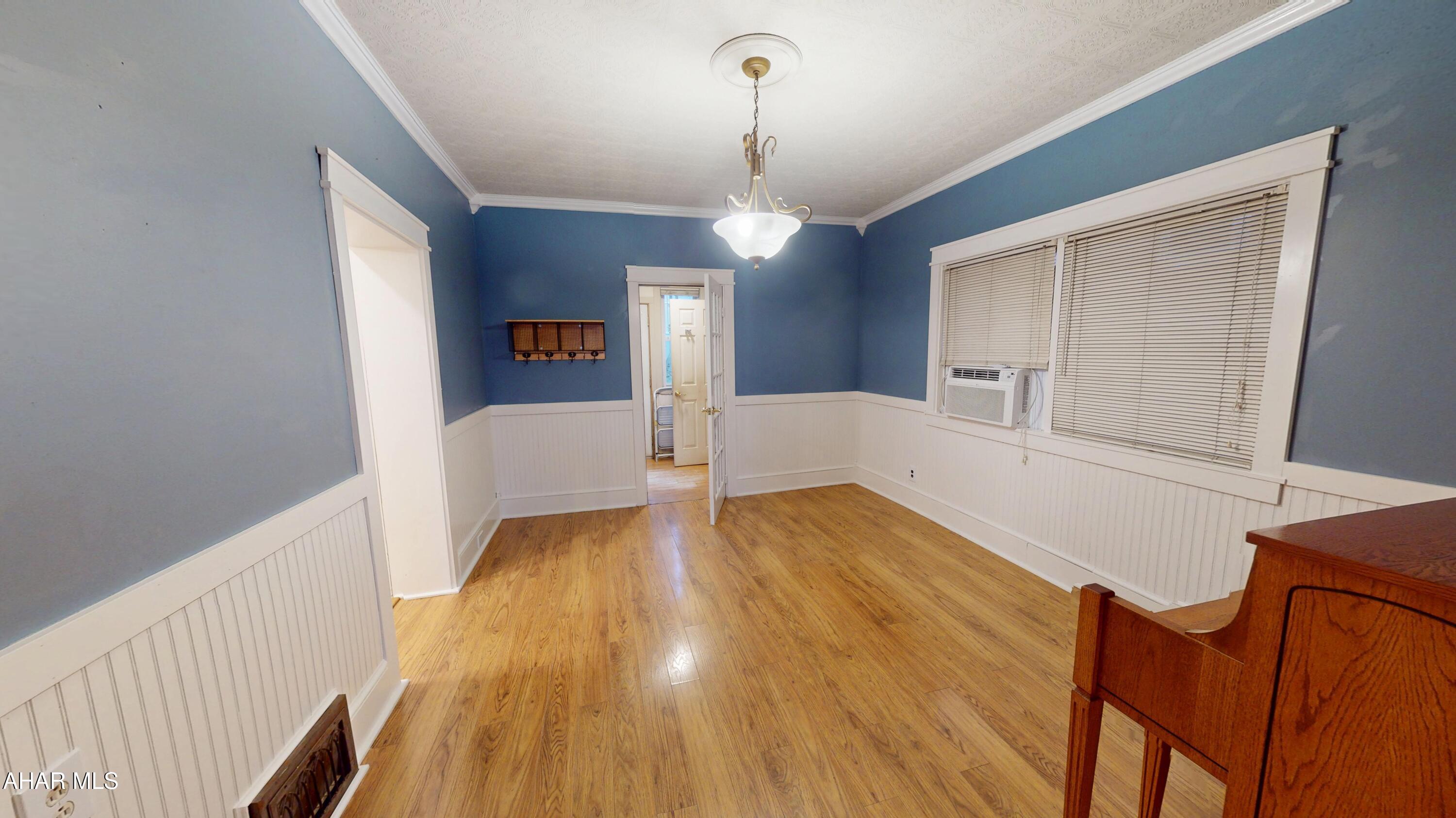 Juniata - Residential