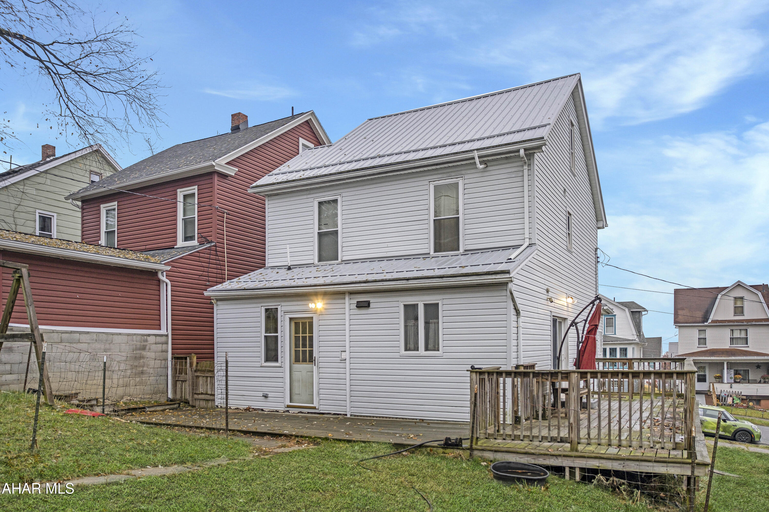 Juniata - Residential