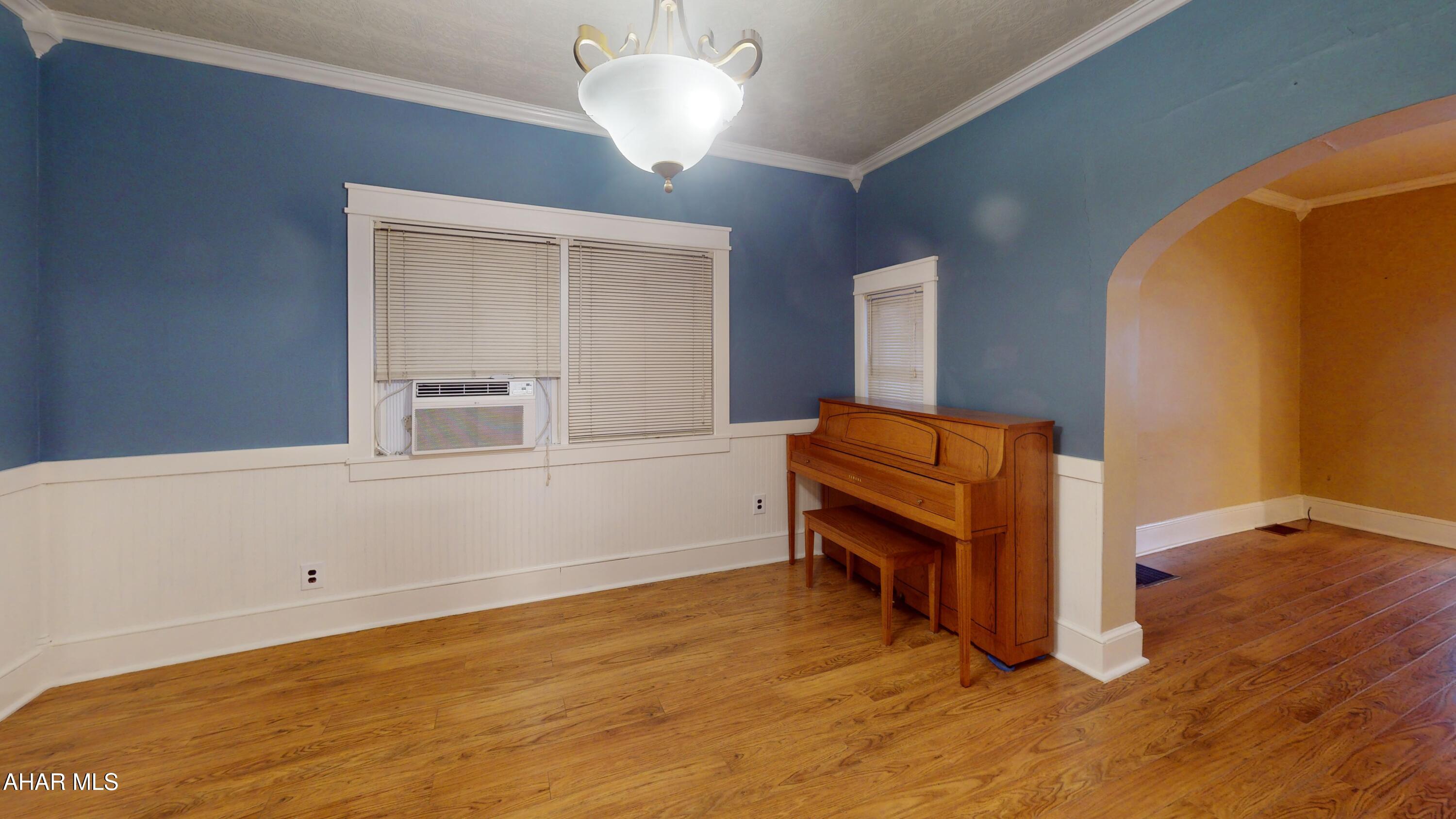 Juniata - Residential