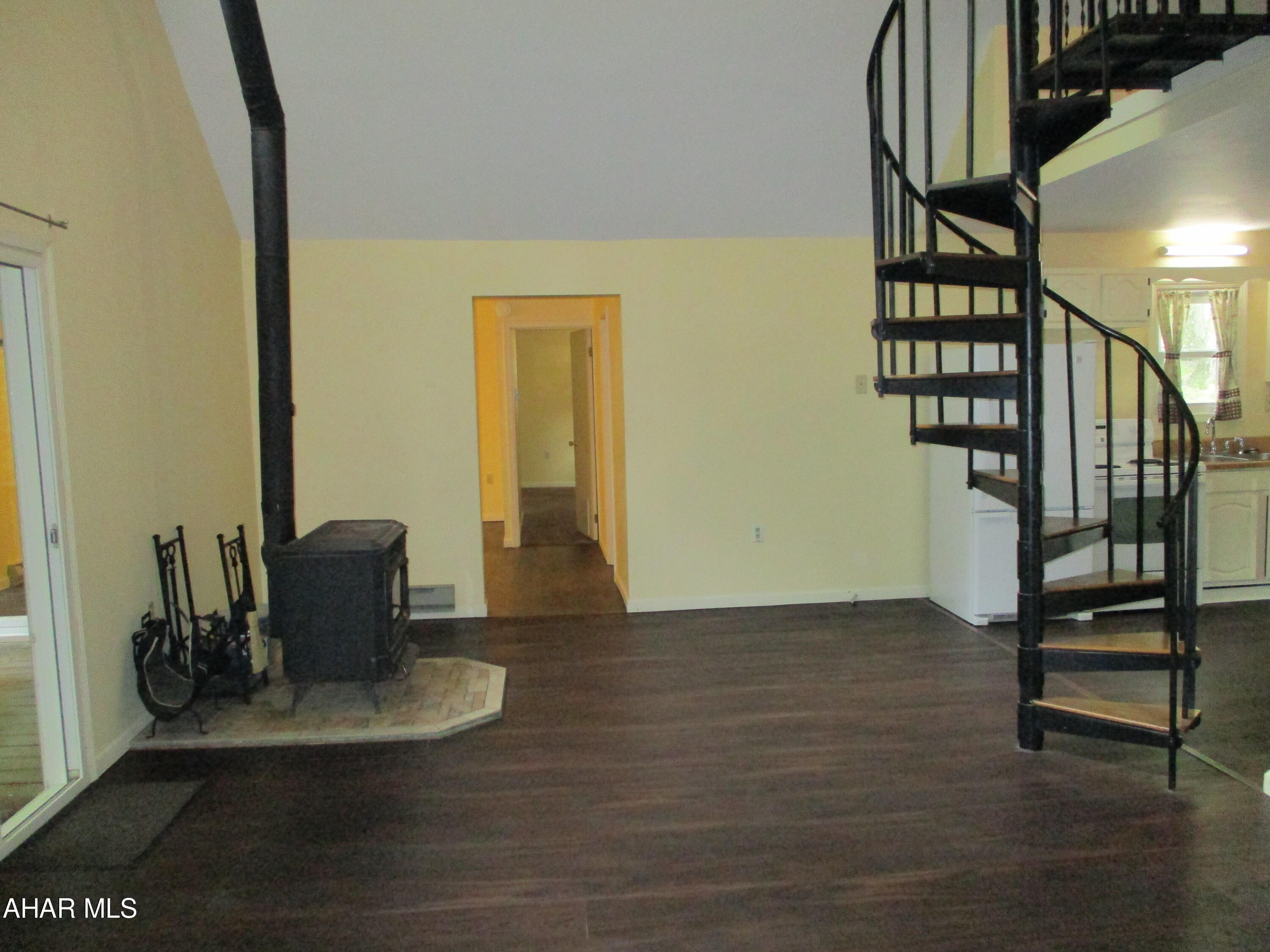 Glendale Yearound - Residential