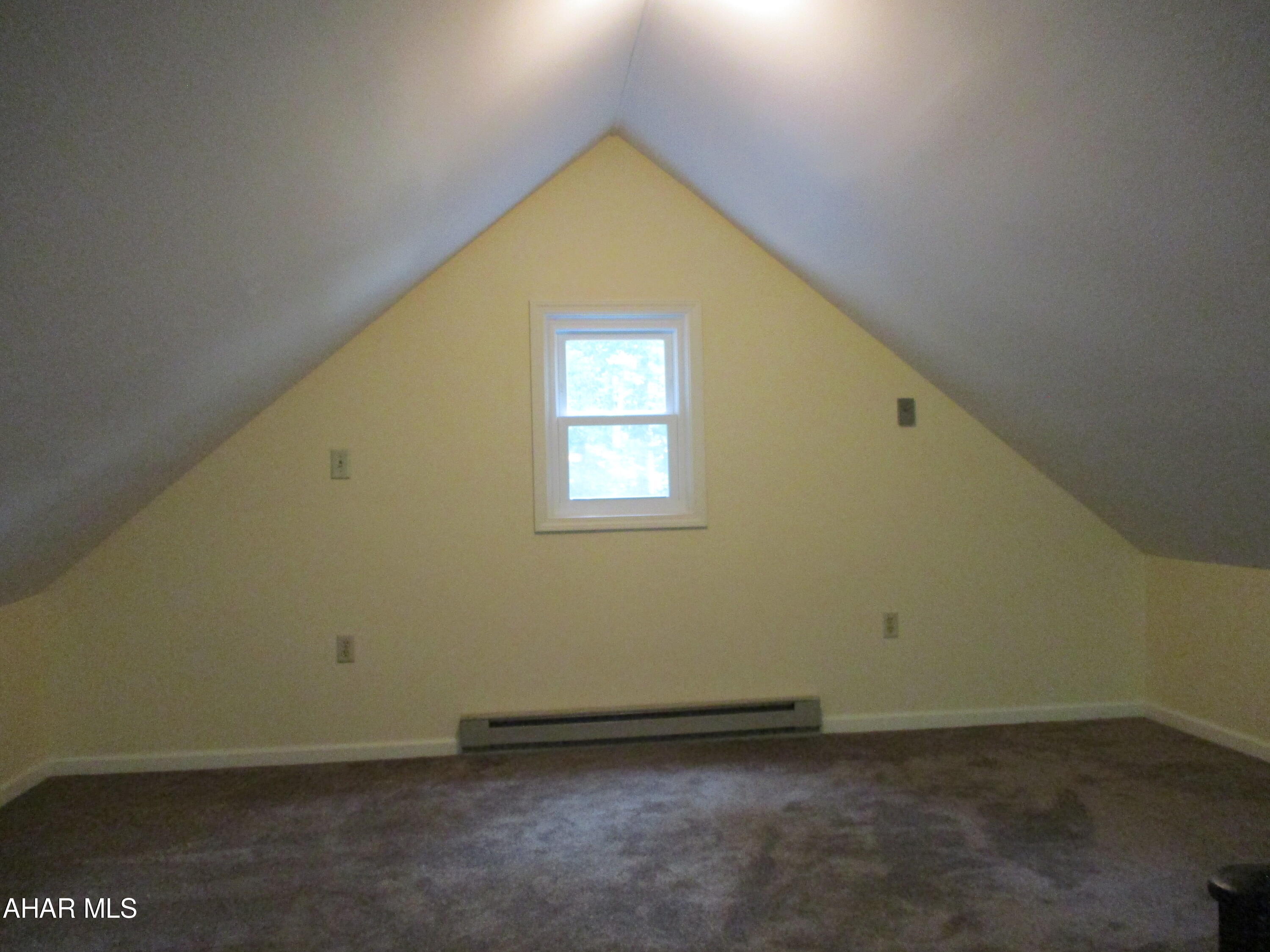 Glendale Yearound - Residential