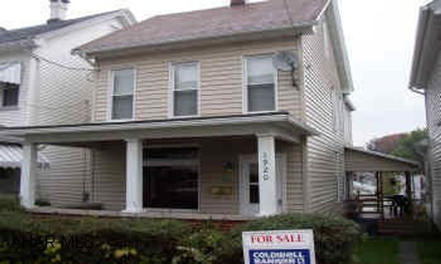 CUTE 2 STORY WITH NEW KITCHEN, CARPET, VINYL SIDING. APPLIANCES STAY. QUIET LOCATION.