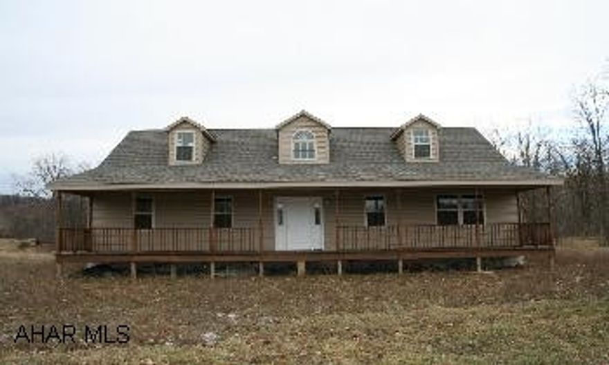 New construction, partially finished, framed rooms w/tentative design of 3BR/2BA, LR, Kitchen/dining, laundry room, bonus room on 2ne level. Septic approved but not installed.