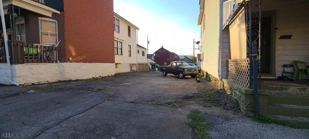 Unknown - Commercial Sale