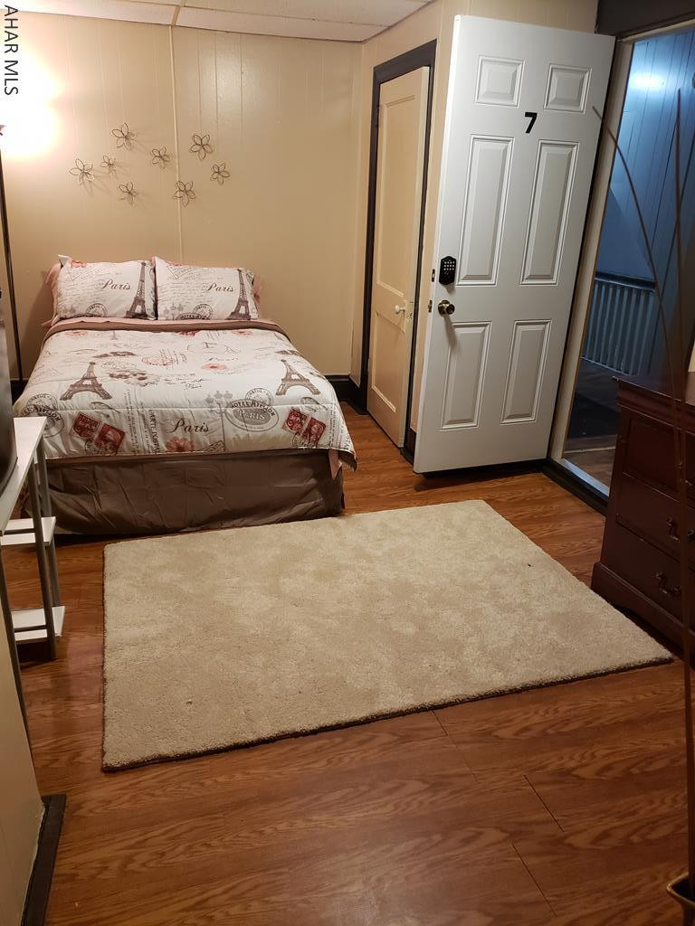 Unknown - Commercial Sale