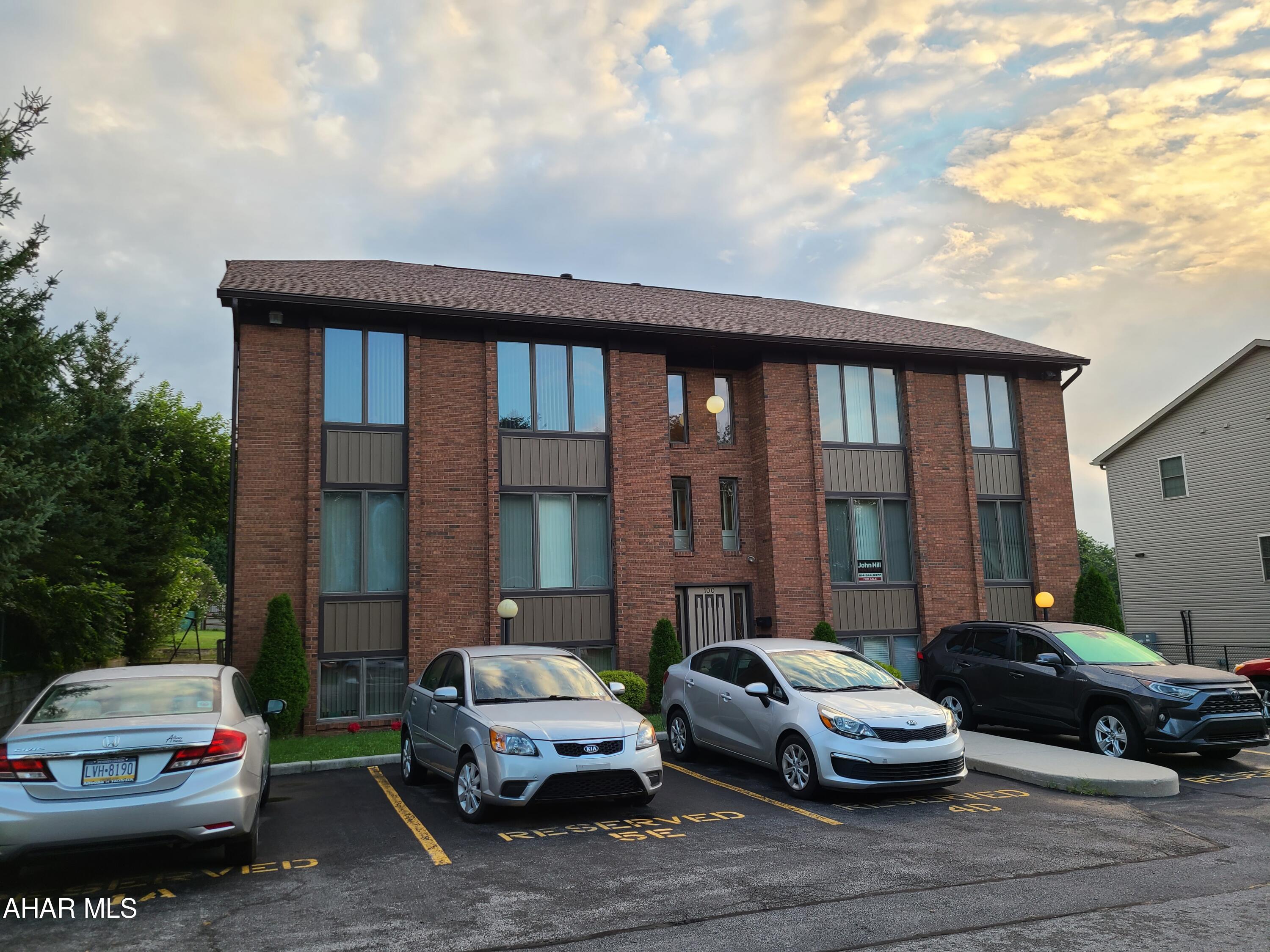 Penn Terrace - Residential