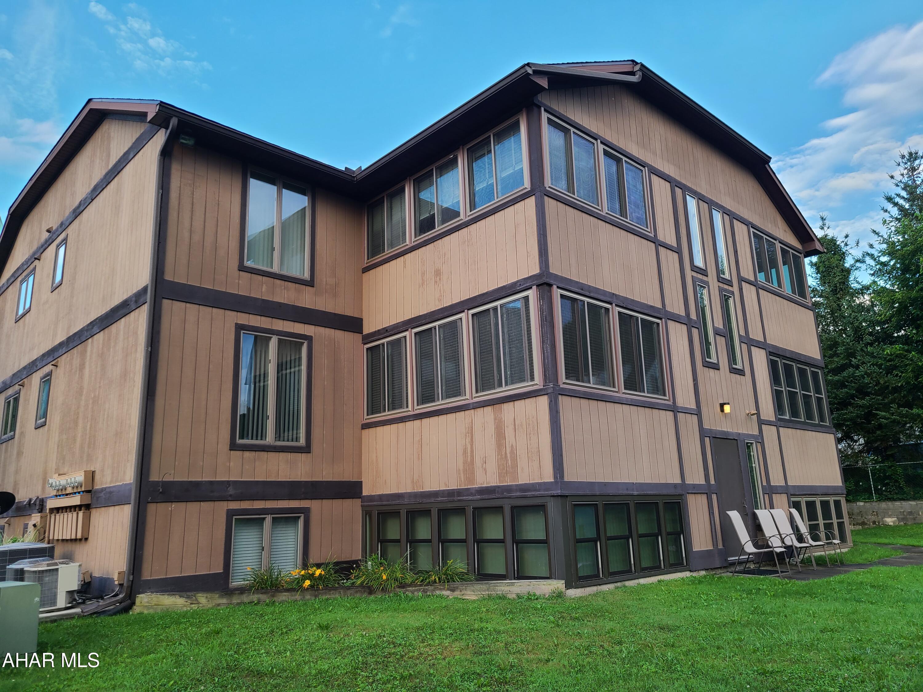 Penn Terrace - Residential