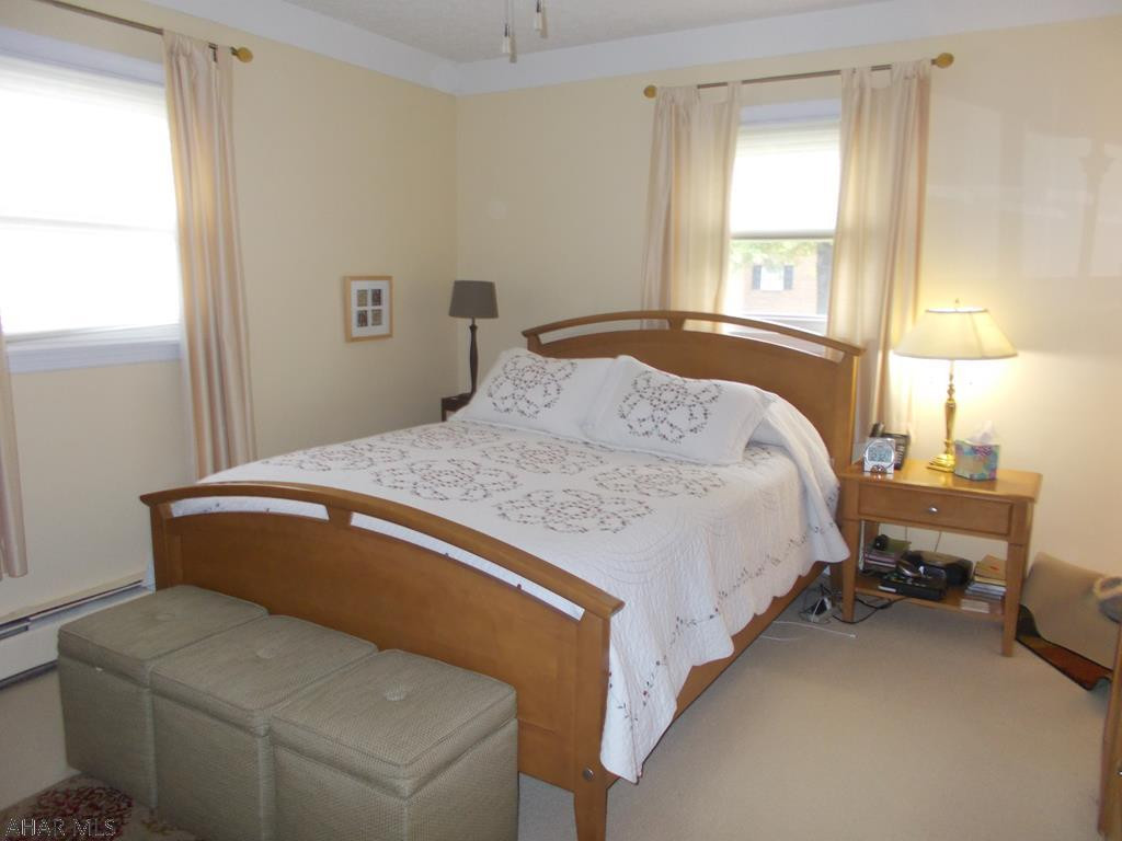 Holliday Heights - Residential