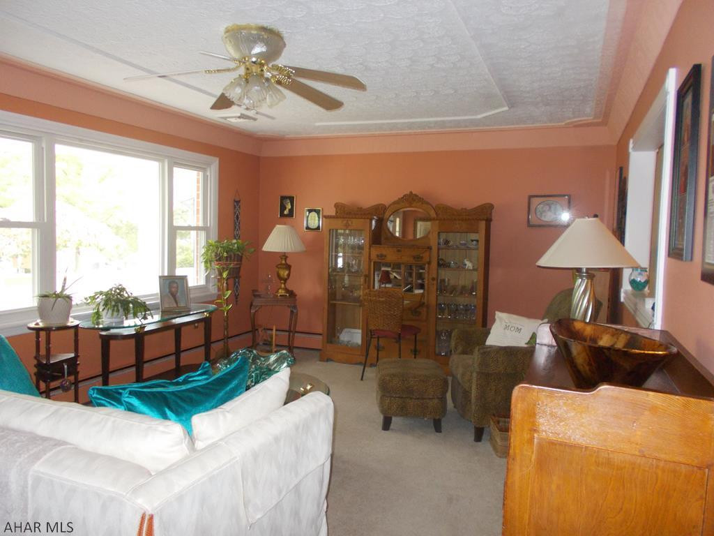 Holliday Heights - Residential