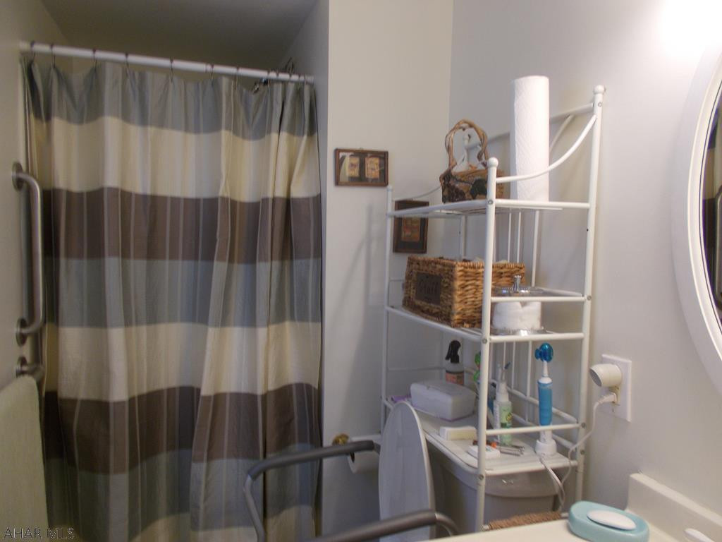 Holliday Heights - Residential