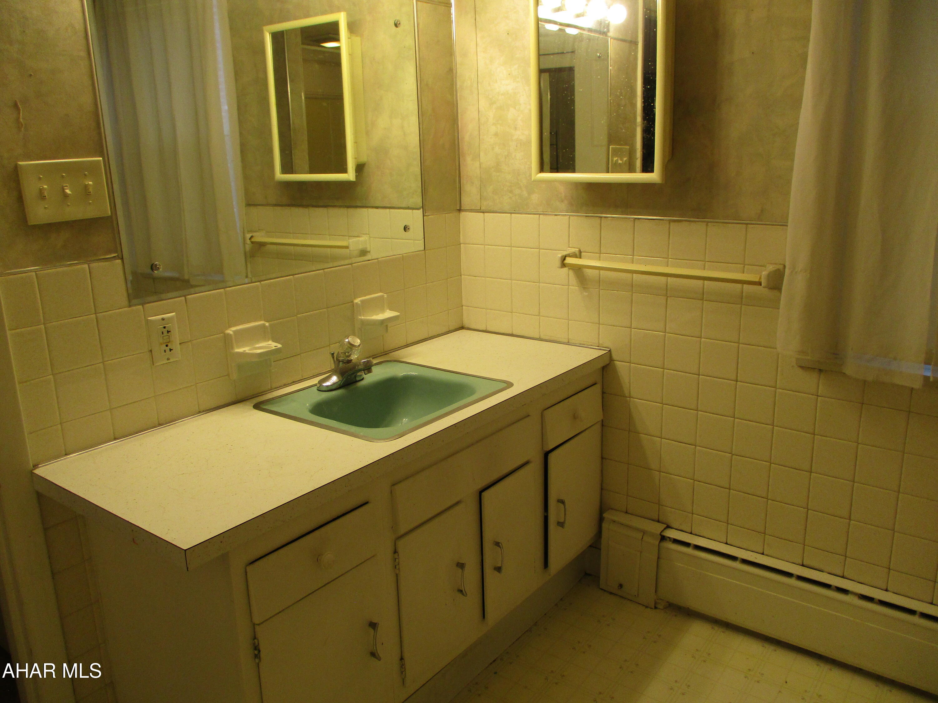 Juniata - Residential