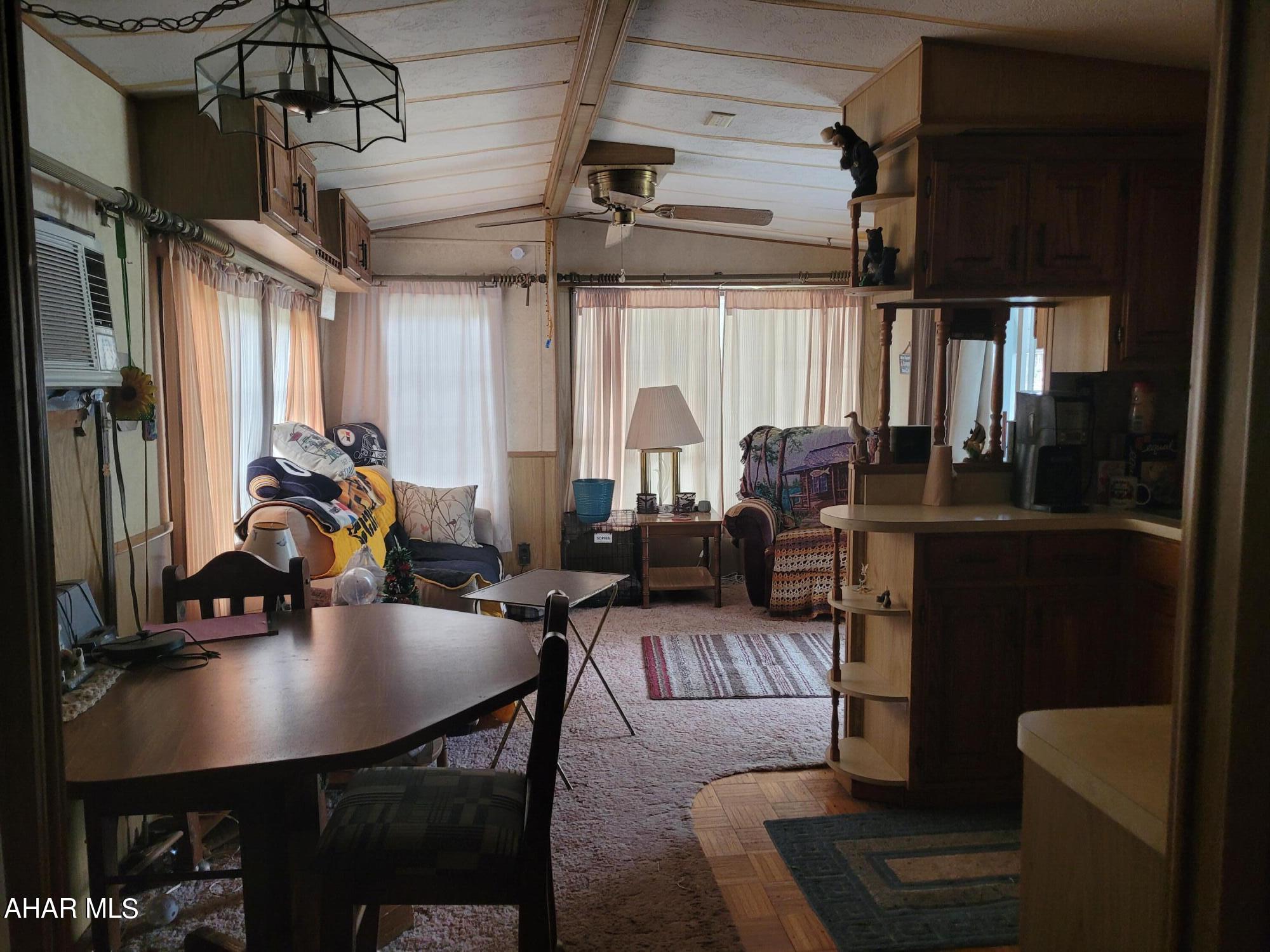 Glendale Yearound - Residential