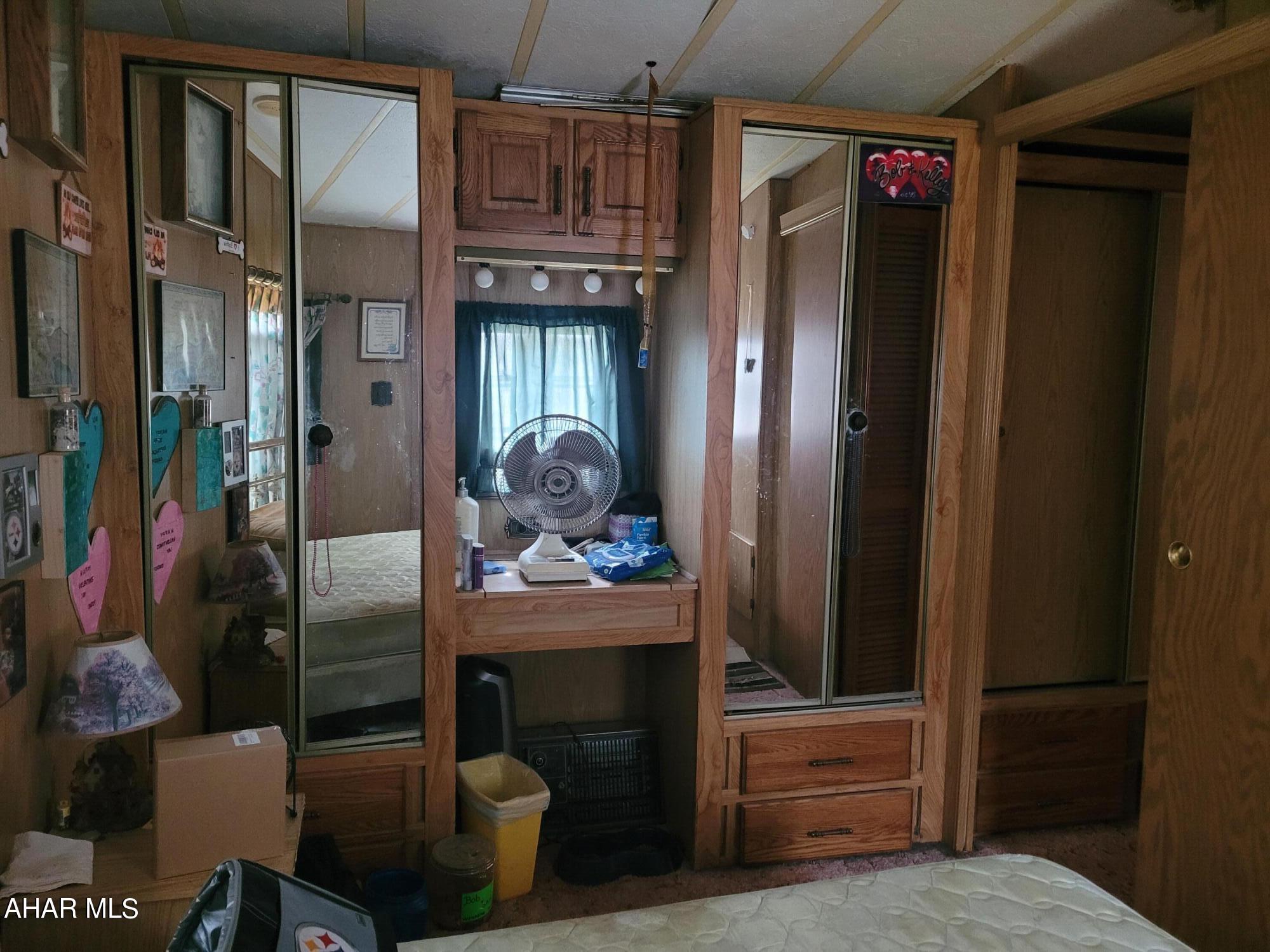 Glendale Yearound - Residential