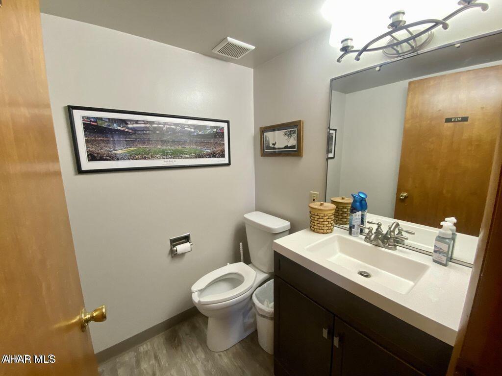 None - Commercial Lease