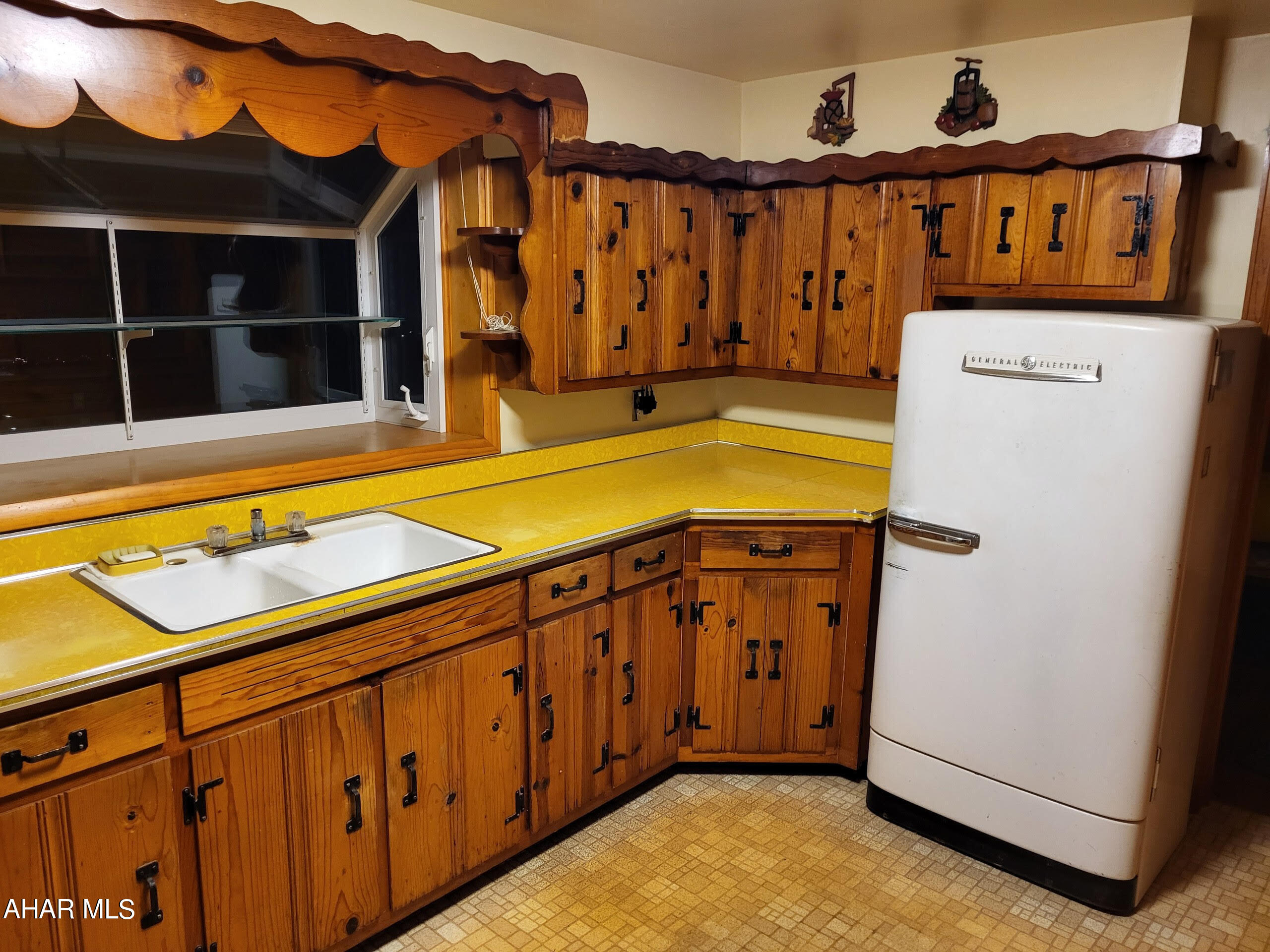 Unknown - Residential