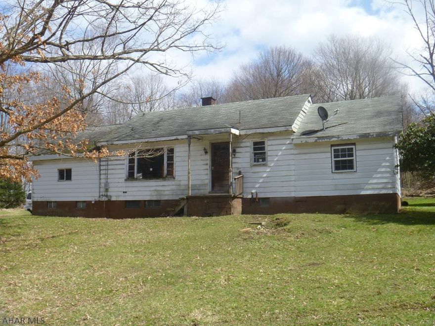 Ranch style home on 1 acre in need of some TLC! Property was built prior to 1978 and lead based paint potentially exits. The Following Flood Zone Information Has Been Obtained For The Property Flood Zone Designation X. This property is being marketed as-is with a Hold Harmless agreement required prior to showing property. Please contact listing office for further details. Taxes and sqf are from tax card. Buyer to independently verify. United School District.