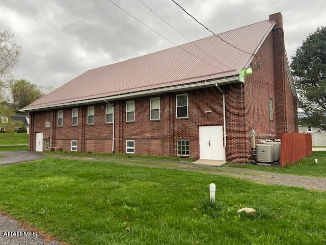 Juniata - Commercial Sale