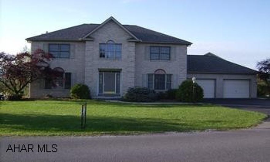 Great Dempsie Built Home - '99 - Full Finished Basement - Level Corner Lot At Top Of Development - Nice View From Deck. Foyer W/Dual Closet - Oak Kitchen, (Tile) - Family Room W Gas FP - Atrium Door To Deck & Concrete Patio - Natural Border @ Backyard - Central Vac - UP) MBR W/Walk In Closet - Jacuzzi Tub - 6 Panel Solid Oak Doors Throughout - BSMT) - Familly Room - Full Bath - Workshop - Appliances Included.