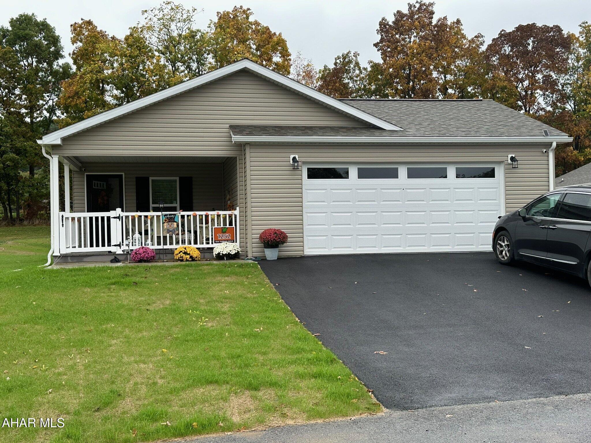 Oak View Community - Residential