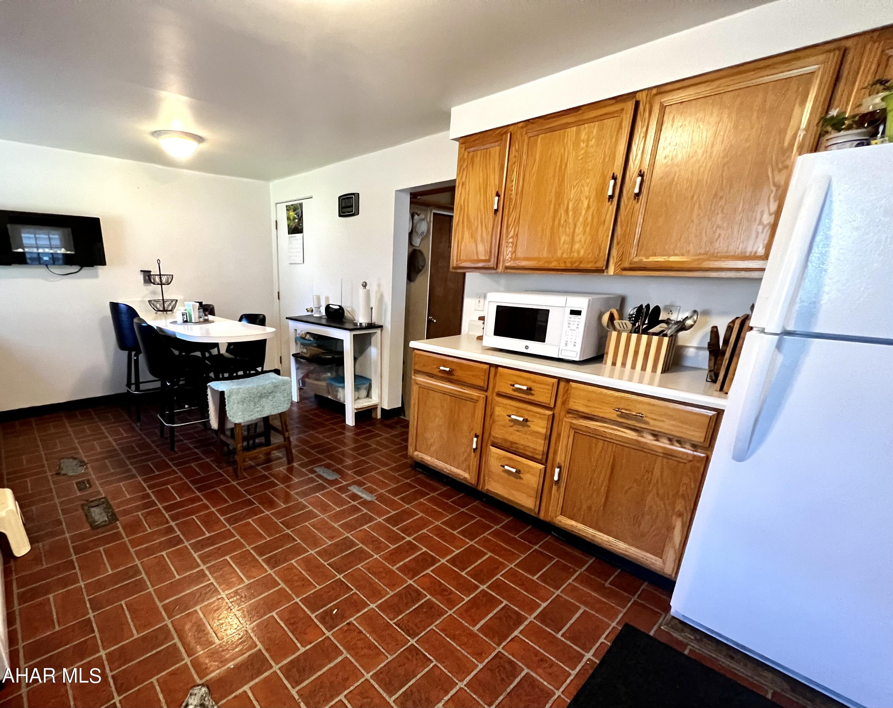 Juniata - Residential