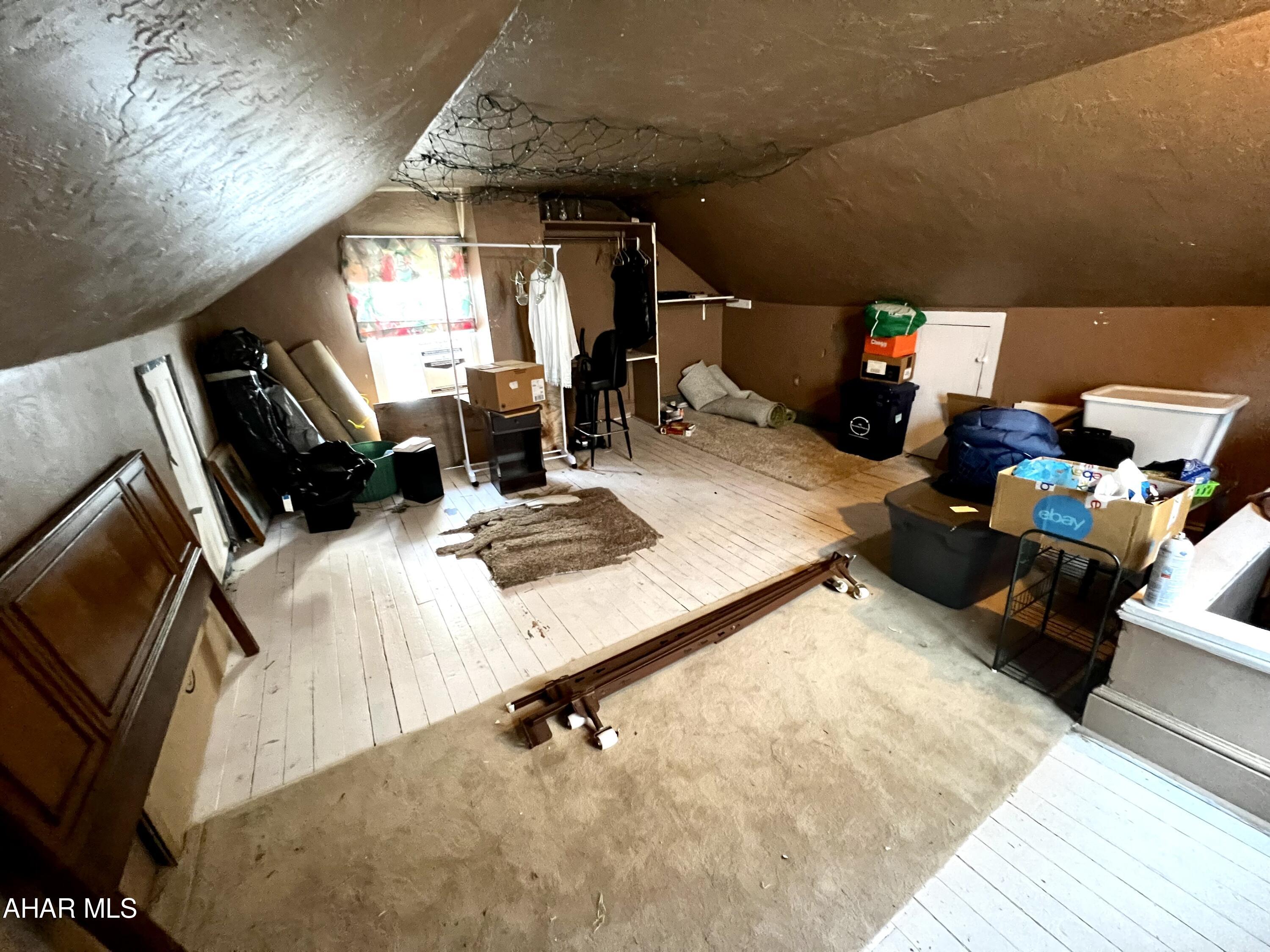 Juniata - Residential