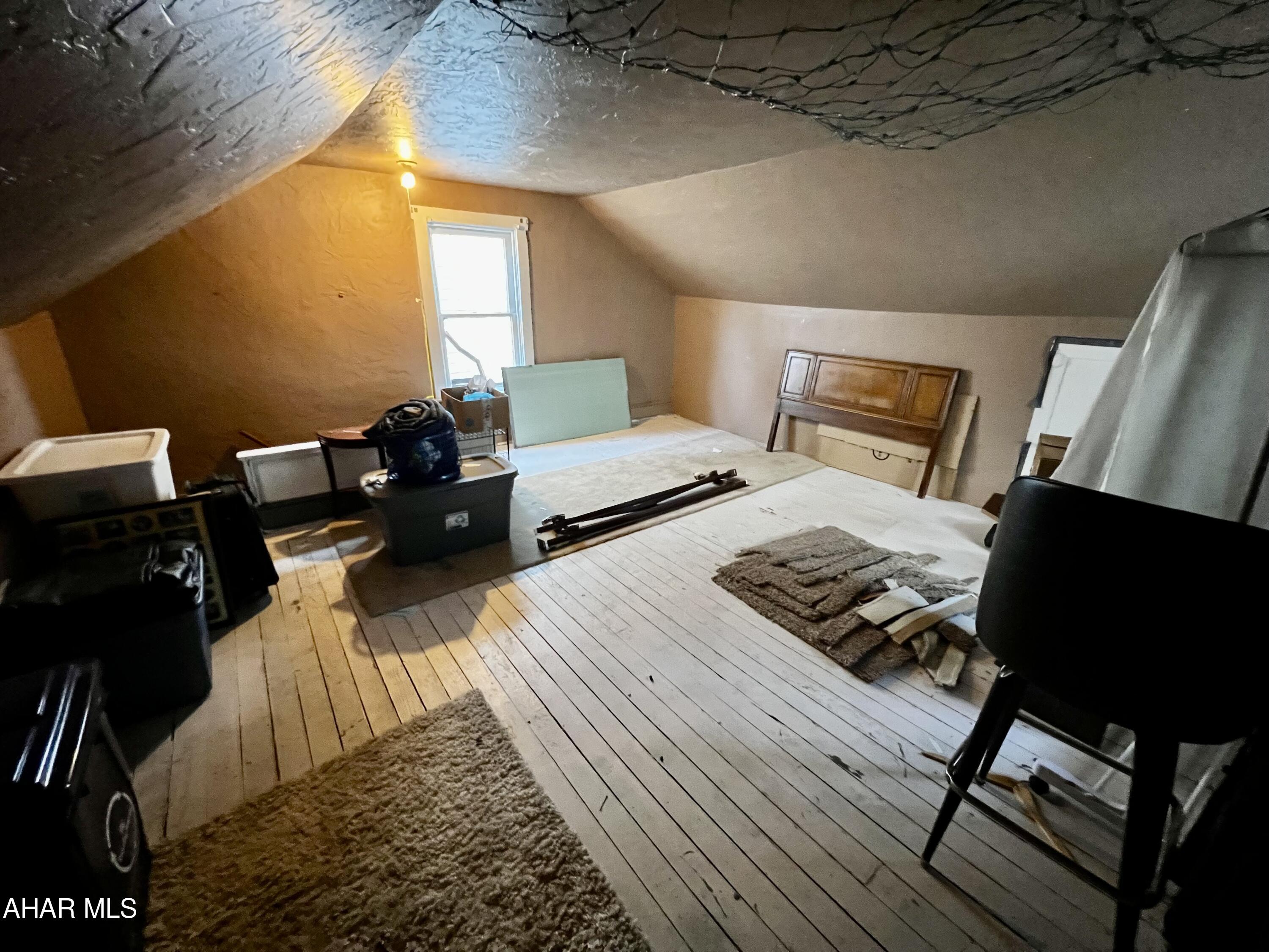 Juniata - Residential