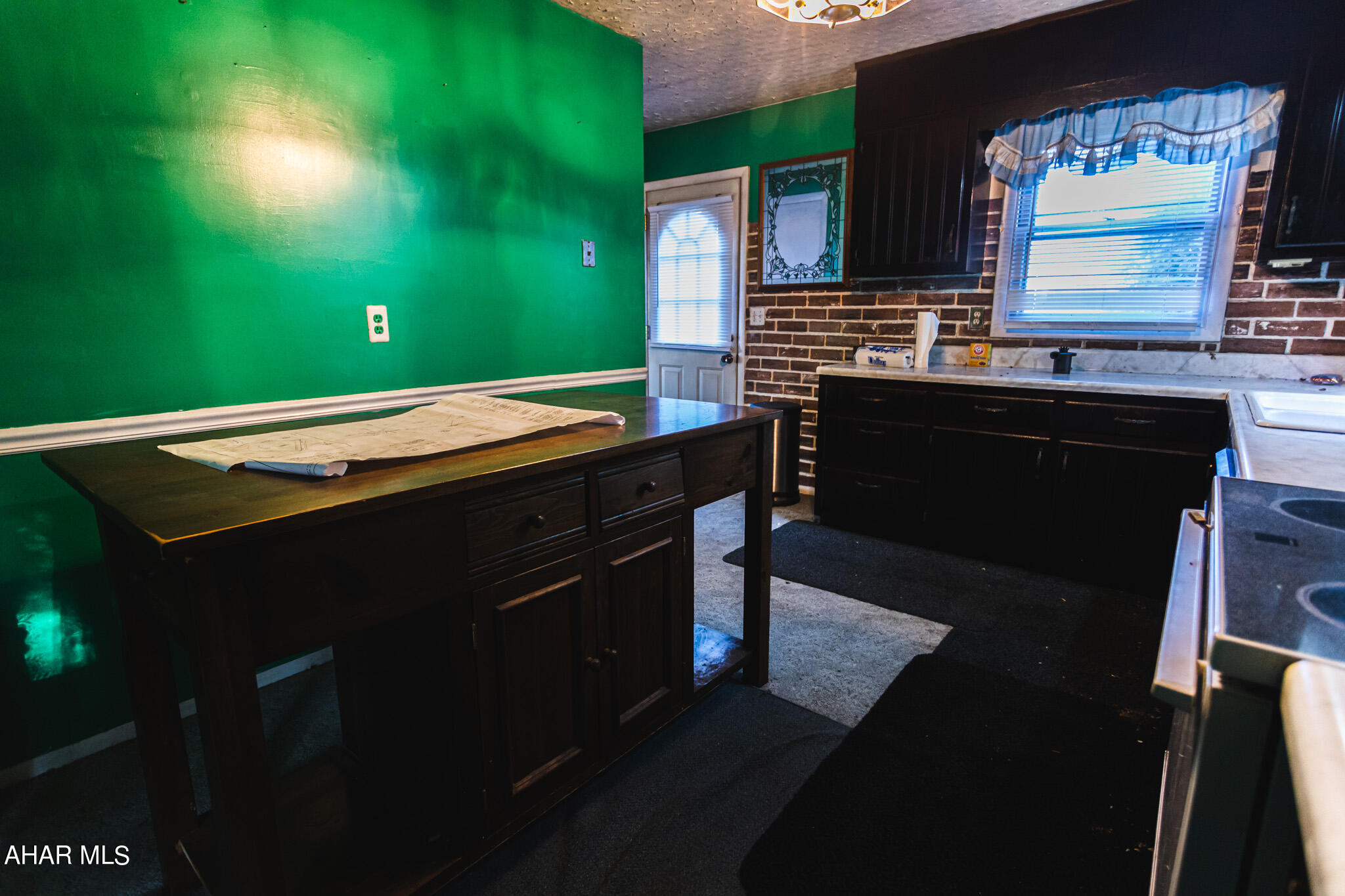 Unknown - Residential