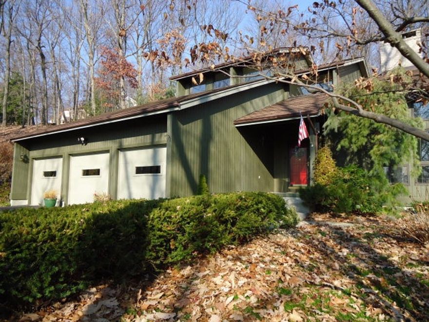 Well built 2 story contemporary with hardwood and ceramic floors, inviting oak curved staircase in the large foyer. Nice kitchen with island seating open to family room. Formal DR w/hardwood floors, laundry on main level - master suite with deck and large master bathroom - 3 car garage.