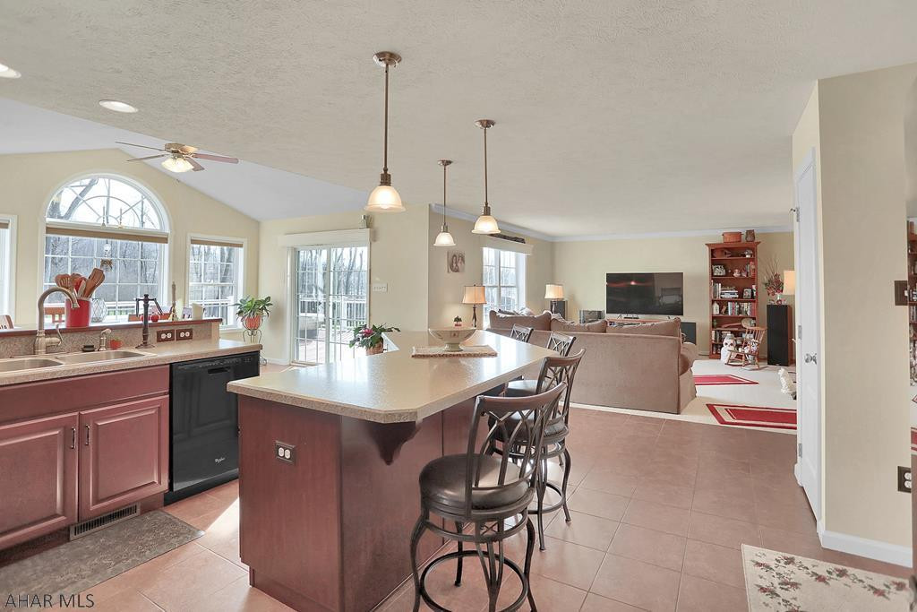 Rolling Hills - Residential