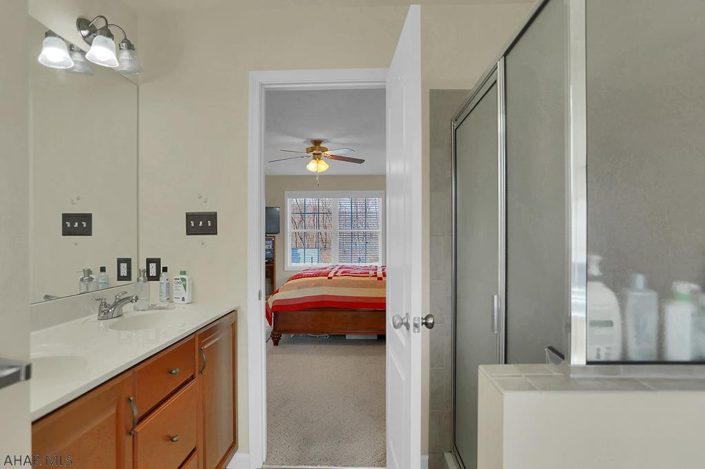 Rolling Hills - Residential