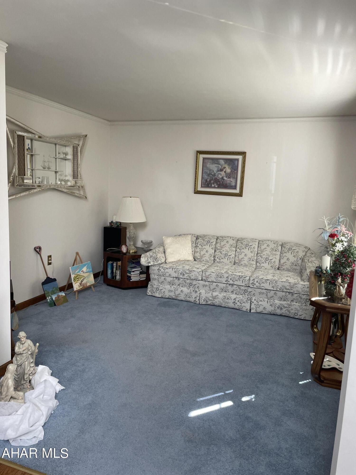 Lakewood Manor - Residential