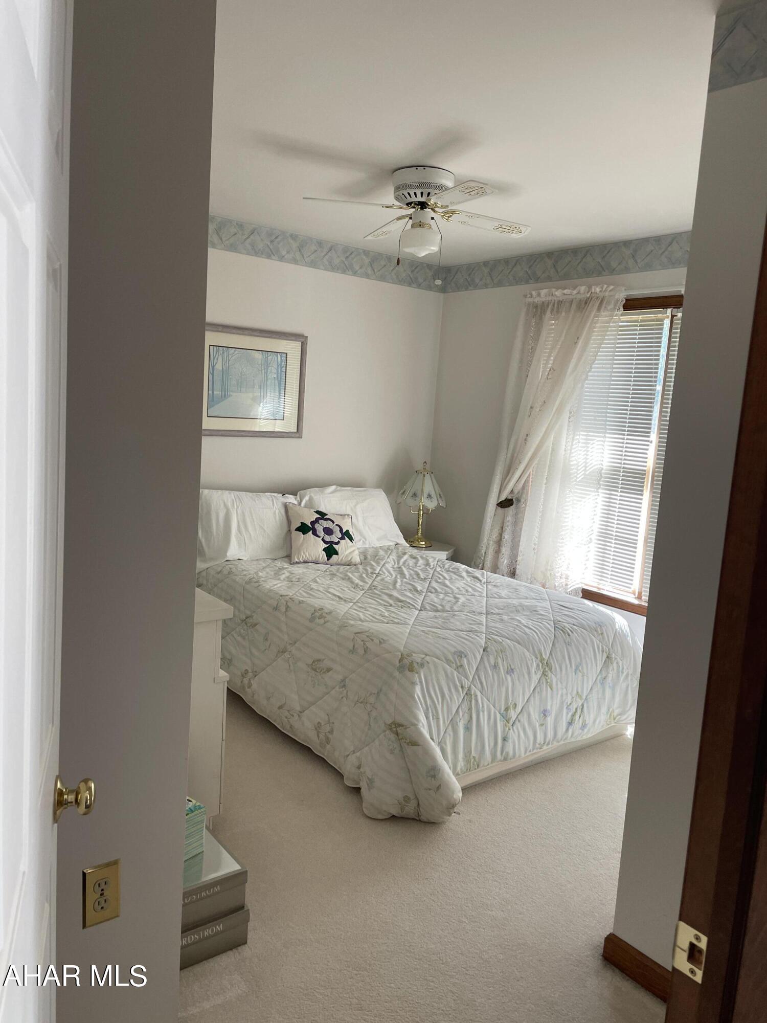 Lakewood Manor - Residential