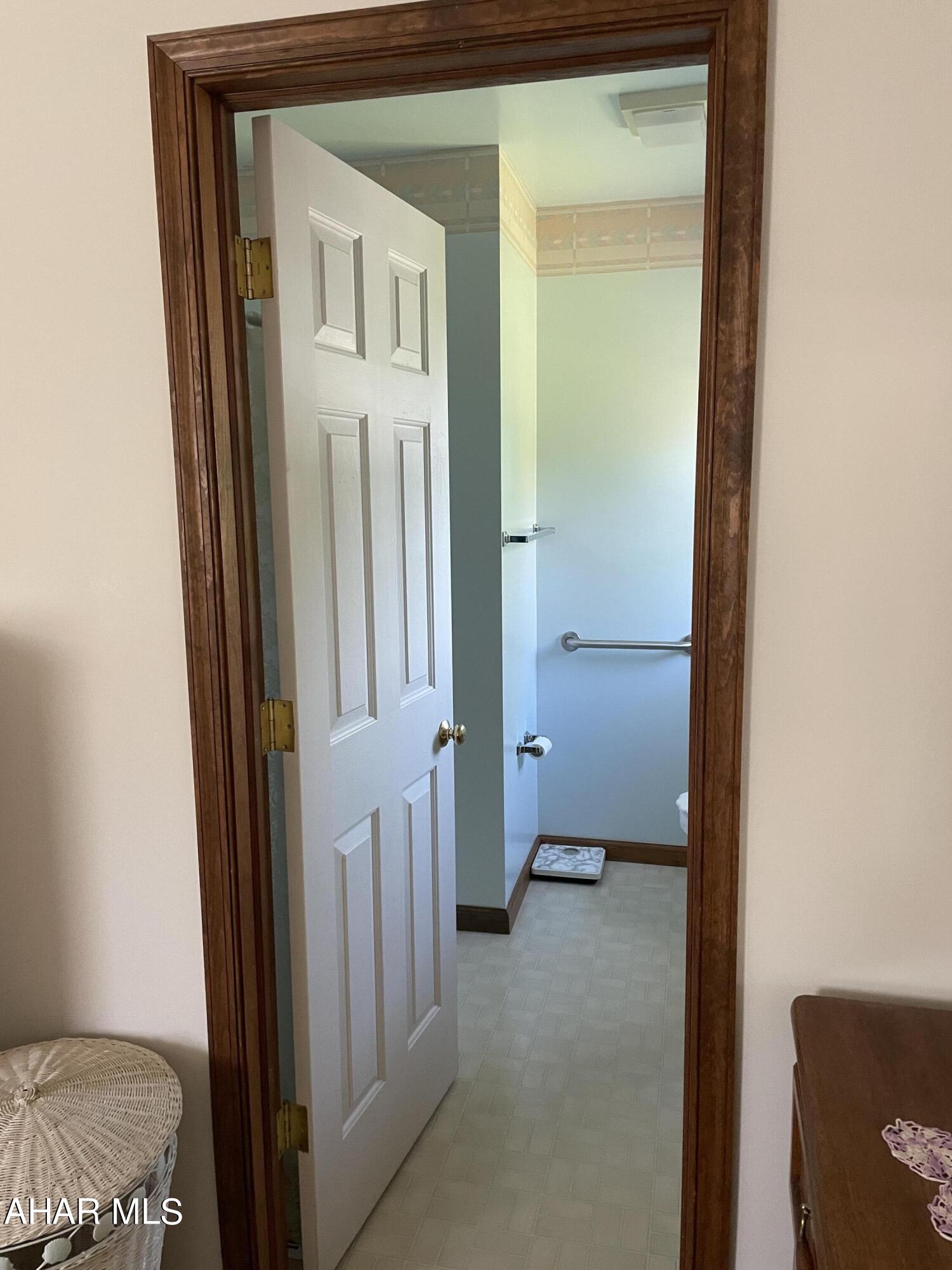 Lakewood Manor - Residential