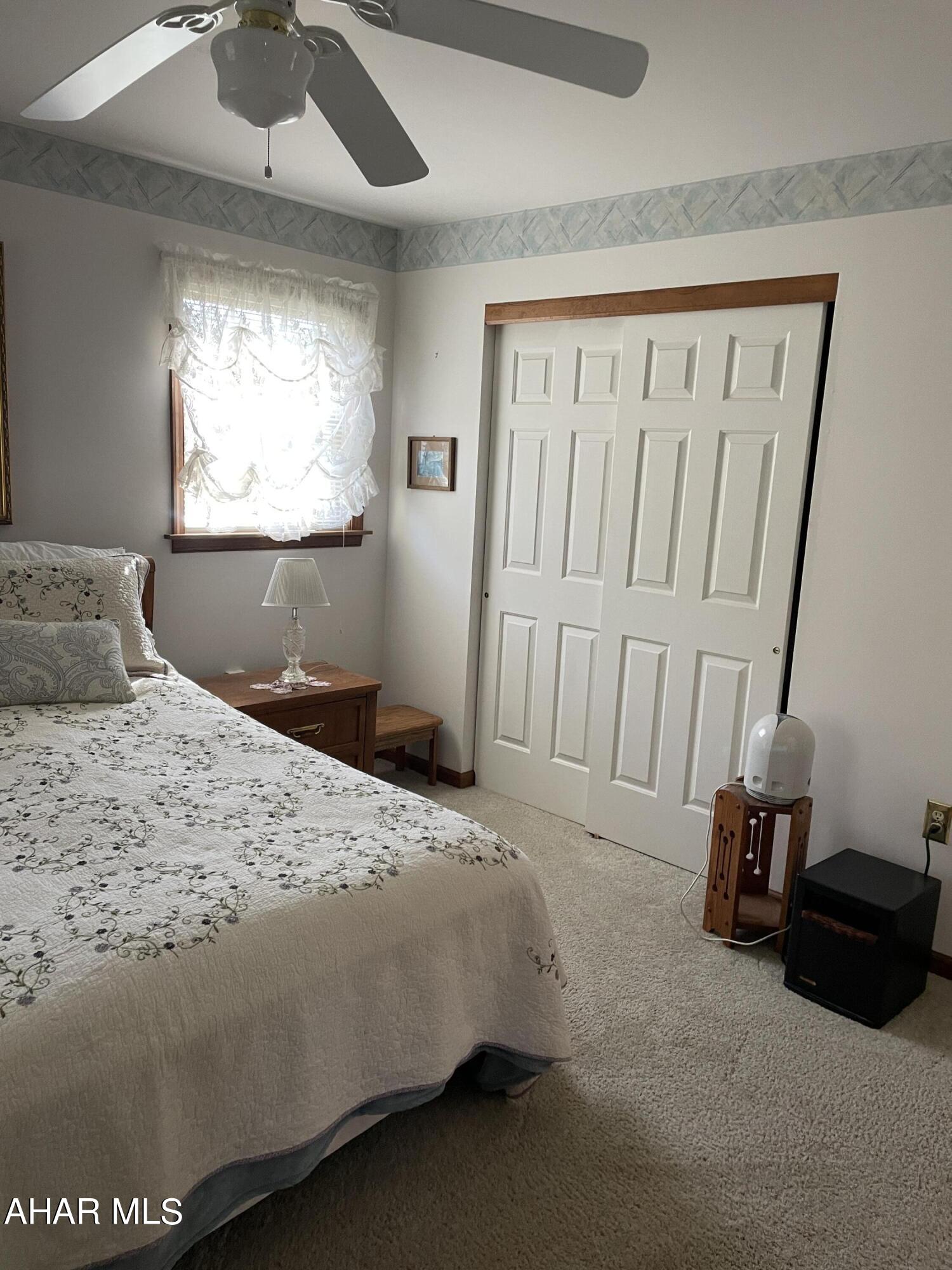 Lakewood Manor - Residential