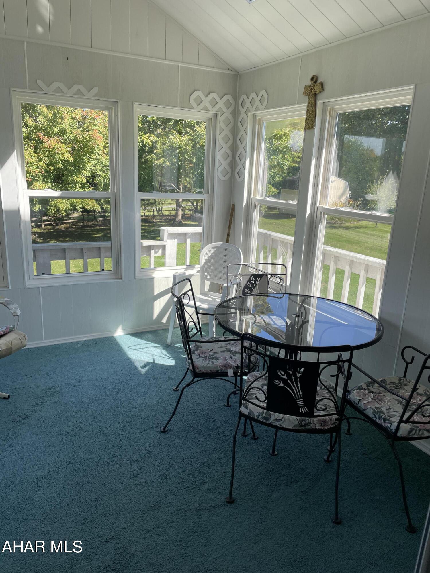 Lakewood Manor - Residential